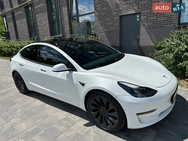 Tesla Model 3