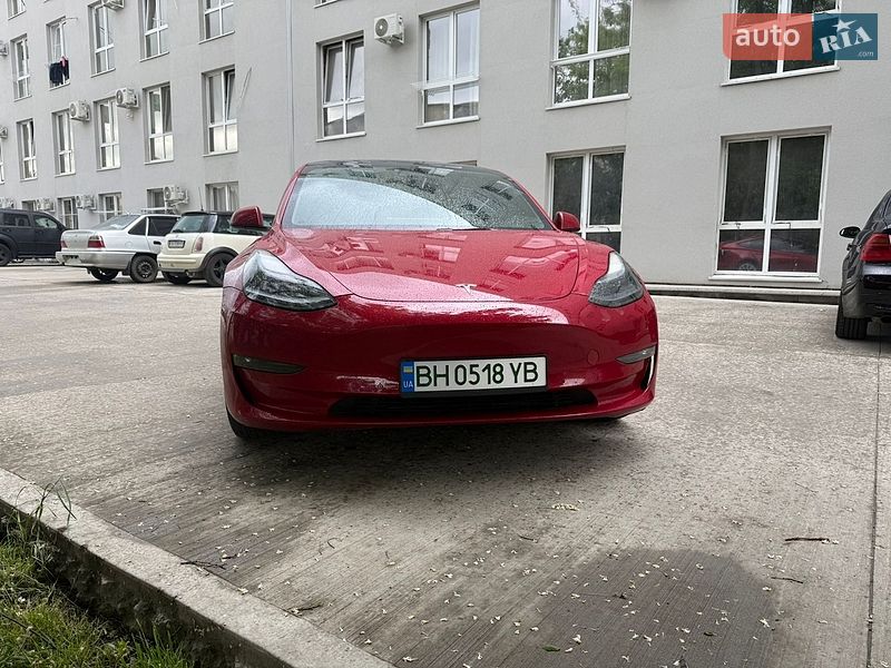 Седан Tesla Model 3 2022 в Одессе