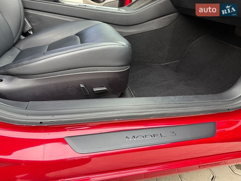 Седан Tesla Model 3 2022 в Одессе