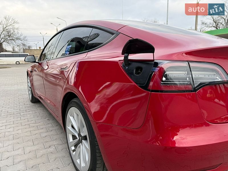 Седан Tesla Model 3 2022 в Одессе