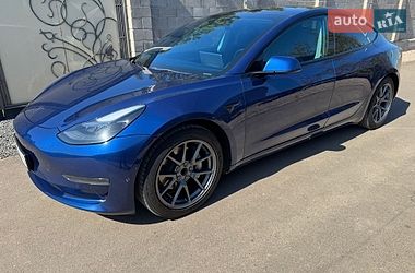 Седан Tesla Model 3 2021 в Одесі