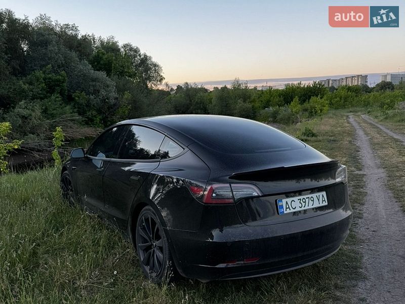 Седан Tesla Model 3 2018 в Луцьку