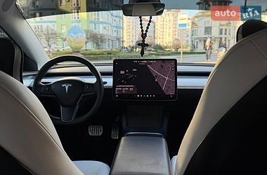 Седан Tesla Model 3 2021 в Івано-Франківську