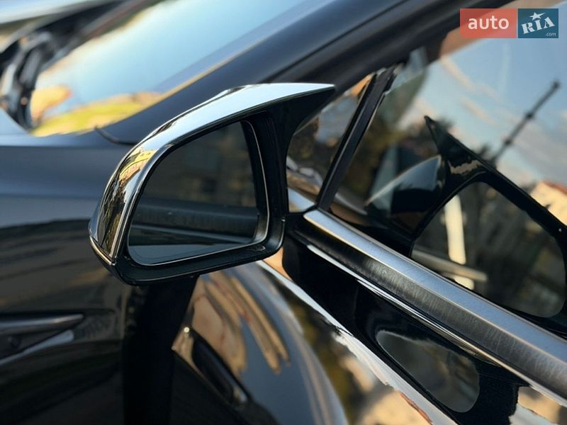 Седан Tesla Model 3 2021 в Івано-Франківську