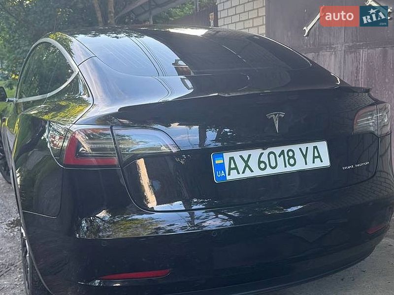 Седан Tesla Model 3 2019 в Харькове