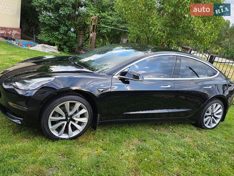 Седан Tesla Model 3 2019 в Тернополі фото 2 Седан Tesla Model 3 2019 в Тернополі