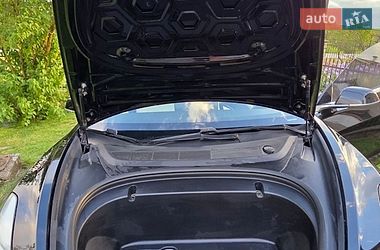 Седан Tesla Model 3 2019 в Тернополі