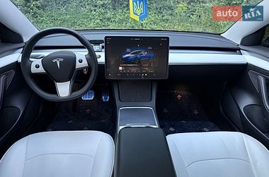 Седан Tesla Model 3 2022 в Львові