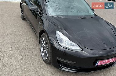Седан Tesla Model 3 2022 в Луцьку