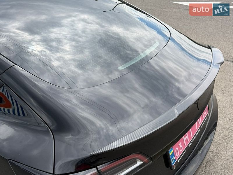 Седан Tesla Model 3 2022 в Луцьку