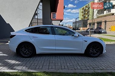 Седан Tesla Model 3 2018 в Львове фото 11 Седан Tesla Model 3 2018 в Львове