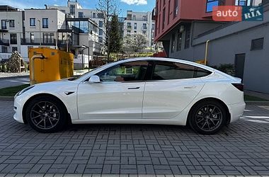 Седан Tesla Model 3 2018 в Львове фото 12 Седан Tesla Model 3 2018 в Львове