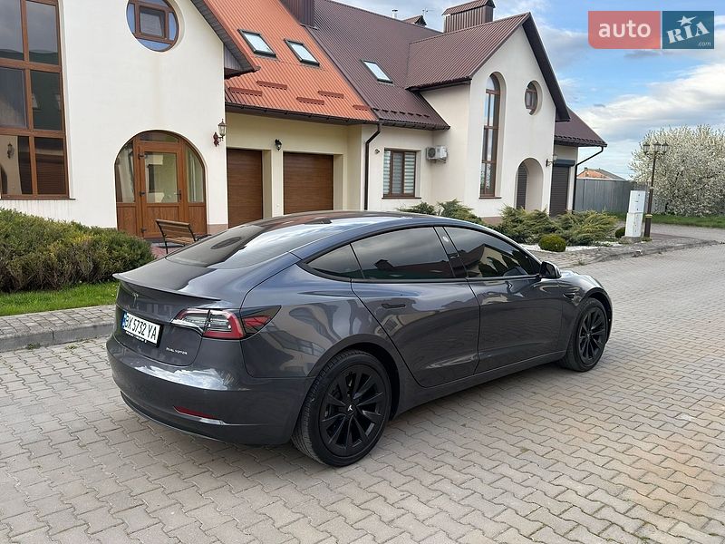 Седан Tesla Model 3 2021 в Хмельницькому фото 10 Седан Tesla Model 3 2021 в Хмельницькому