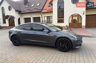 Седан Tesla Model 3 2021 в Хмельницькому фото 11 Седан Tesla Model 3 2021 в Хмельницькому