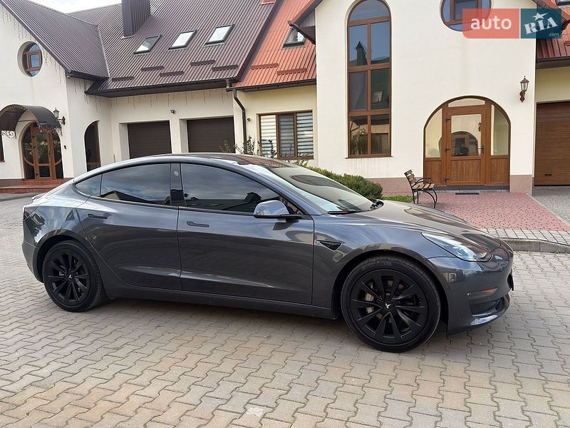 Седан Tesla Model 3 2021 в Хмельницькому фото 11 Седан Tesla Model 3 2021 в Хмельницькому