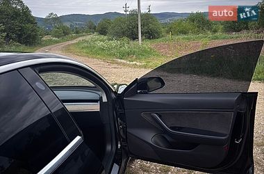 Седан Tesla Model 3 2018 в Долине