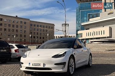 Седан Tesla Model 3 2019 в Харкові