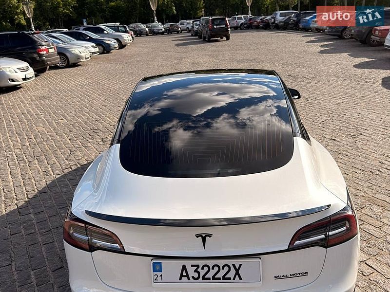 Седан Tesla Model 3 2019 в Харькове