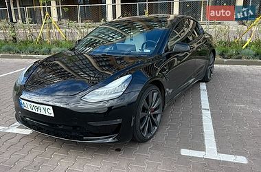 Седан Tesla Model 3 2018 в Киеве