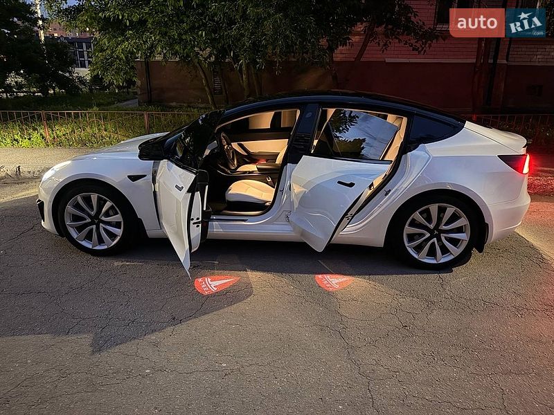 Седан Tesla Model 3 2019 в Харькове
