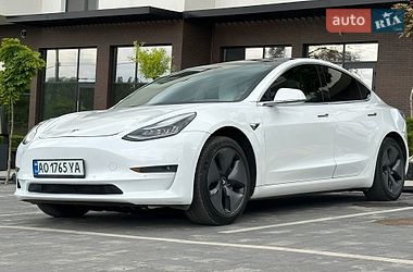 Седан Tesla Model 3 2019 в Ужгороде