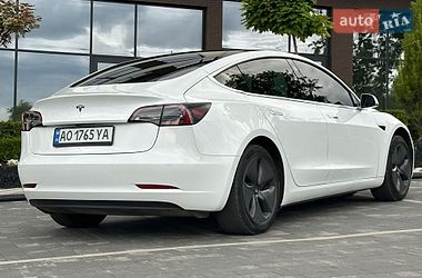Седан Tesla Model 3 2019 в Ужгороде