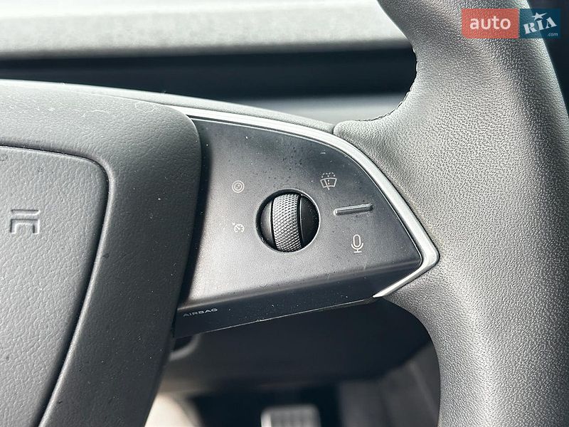 Седан Tesla Model 3 2025 в Львове фото 19 Седан Tesla Model 3 2025 в Львове