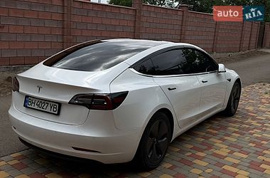 Седан Tesla Model 3 2019 в Одессе