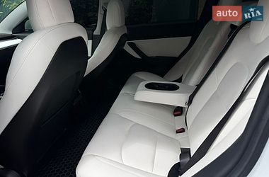 Седан Tesla Model 3 2019 в Одессе