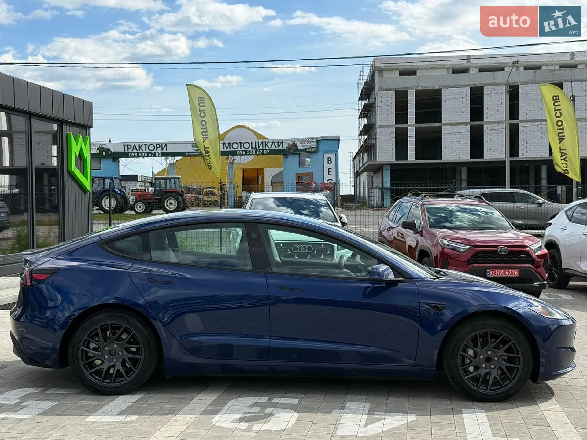 2024 Tesla Model 3 - мініатюра 8