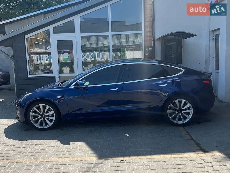 Tesla Model 3 2019 Tesla Model 3 2019