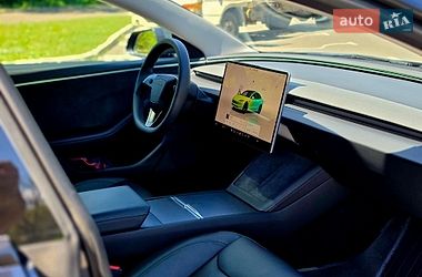 Седан Tesla Model 3 2024 в Киеве