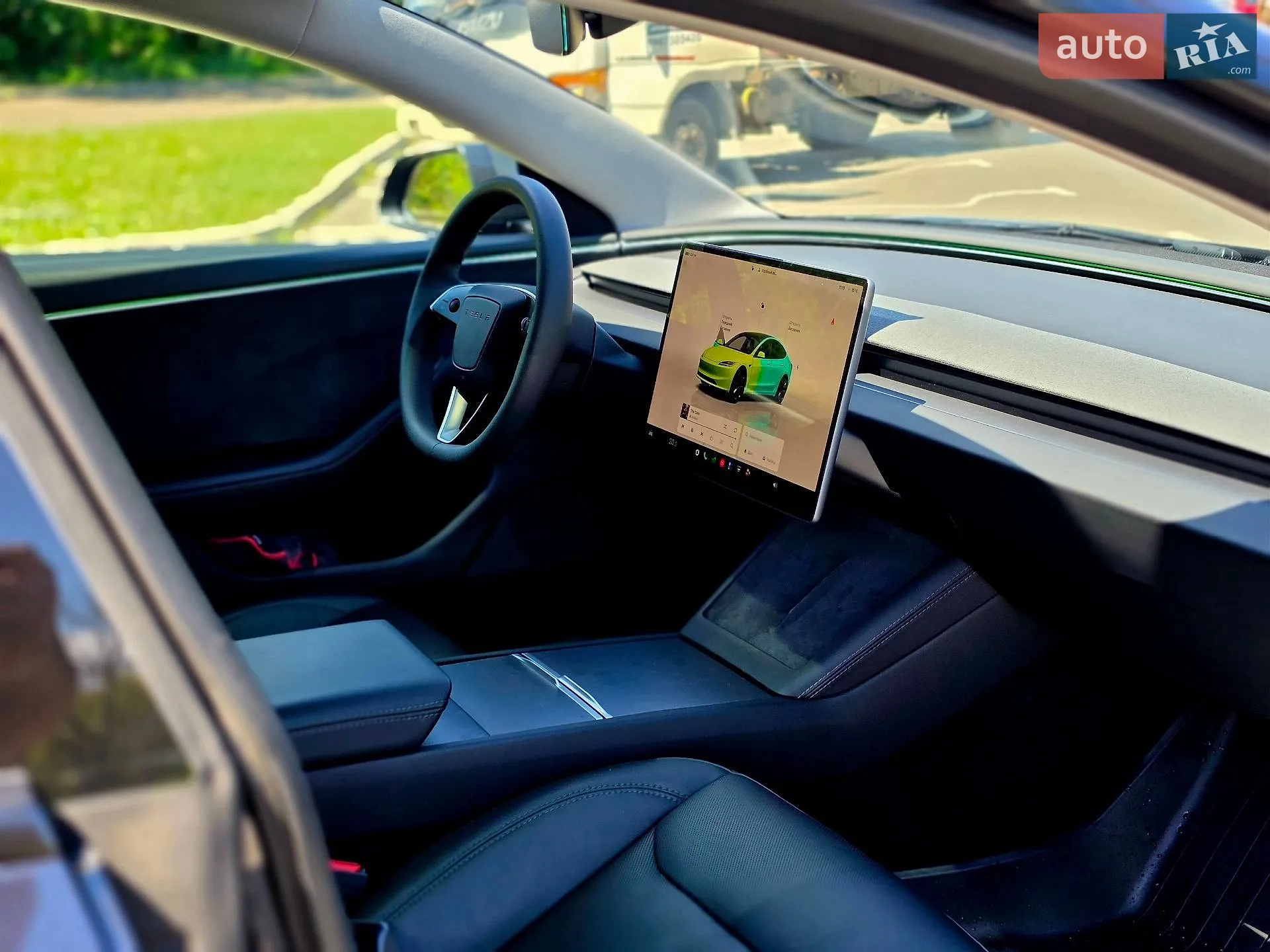 2024 Tesla Model 3 - мініатюра 8