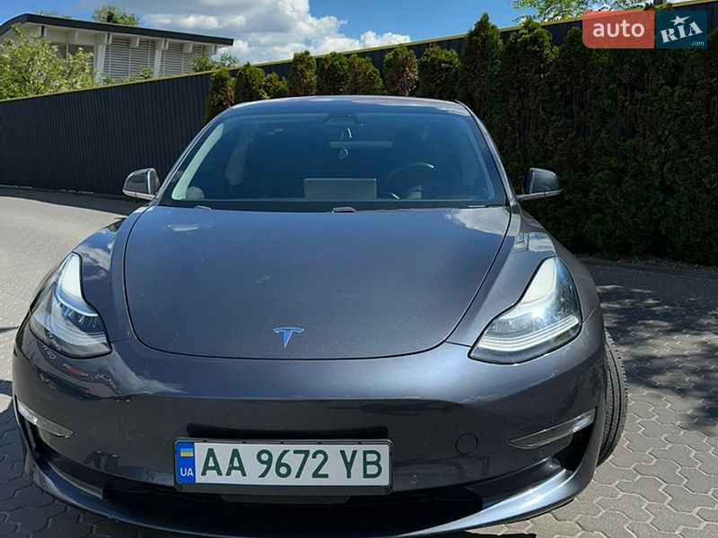 Седан Tesla Model 3 2018 в Борисполе
