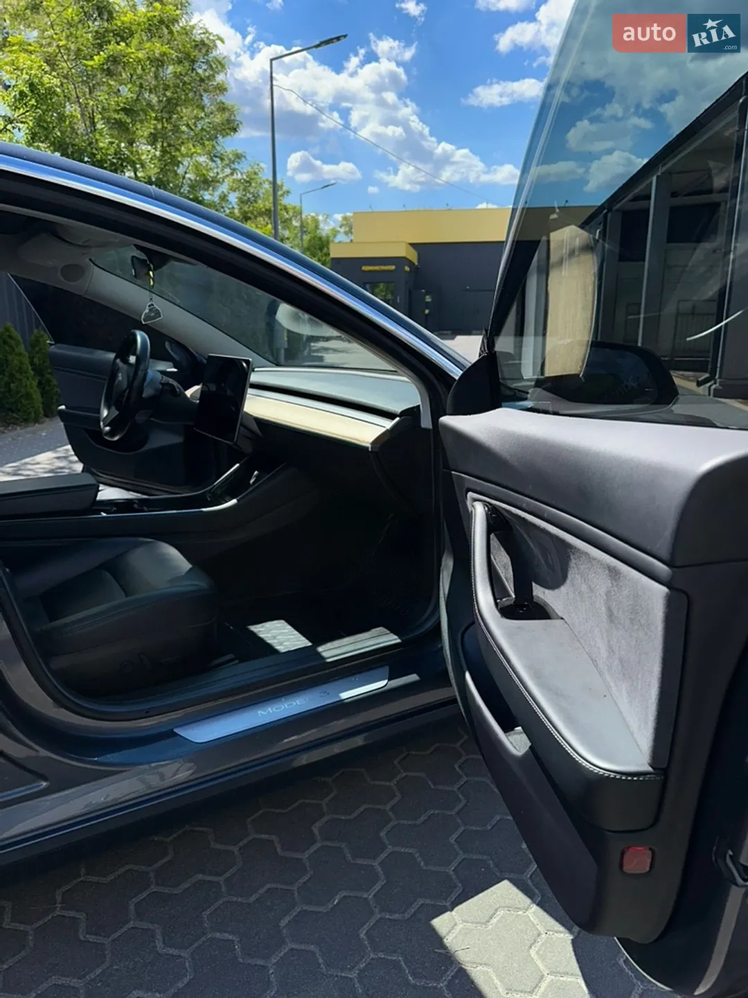 2018 Tesla Model 3 - мініатюра 5