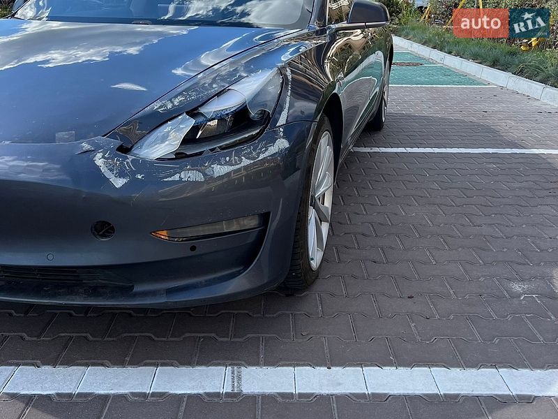 Седан Tesla Model 3 2019 в Києві