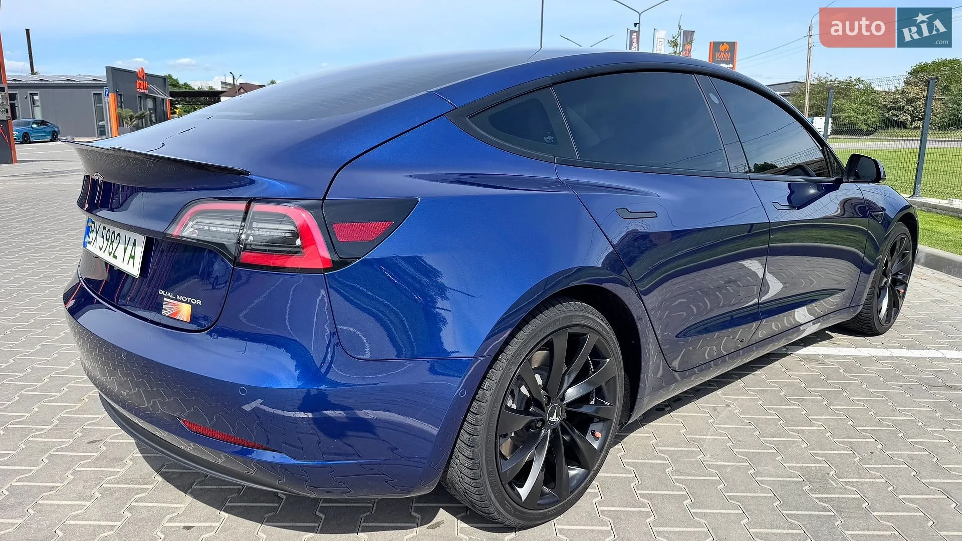 2022 Tesla Model 3 - мініатюра 10