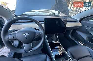 Седан Tesla Model 3 2019 в Києві