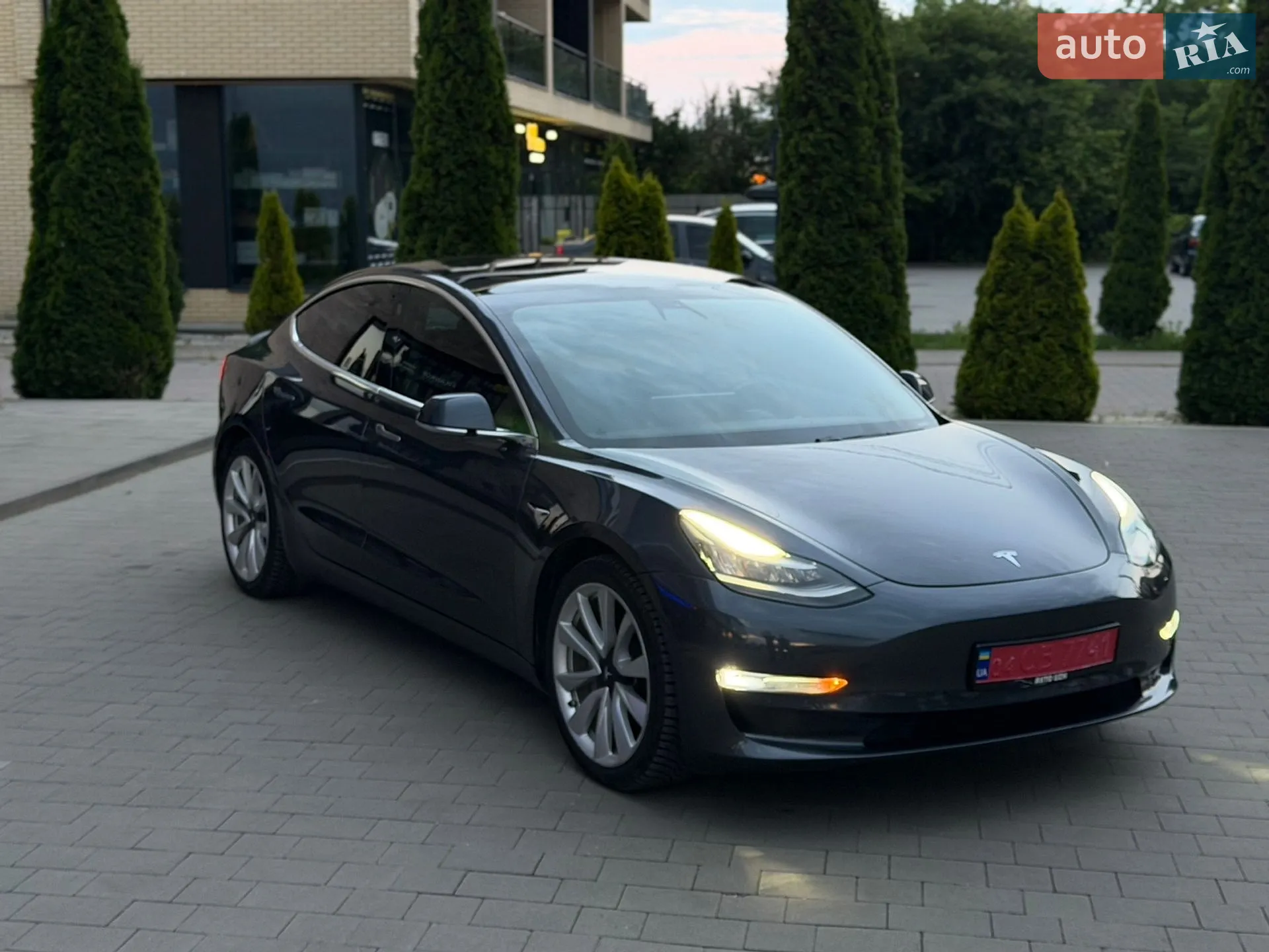 2019 Tesla Model 3 - мініатюра 10