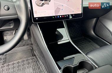 Седан Tesla Model 3 2019 в Харкові
