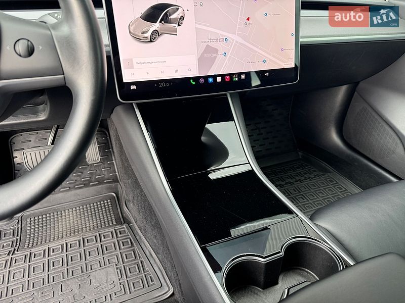 Седан Tesla Model 3 2019 в Харкові