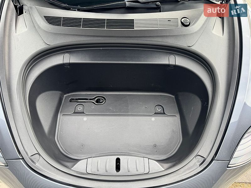 Седан Tesla Model 3 2019 в Харкові