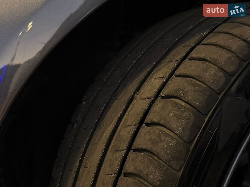 Седан Tesla Model 3 2018 в Борисполе