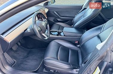 Седан Tesla Model 3 2018 в Луцке