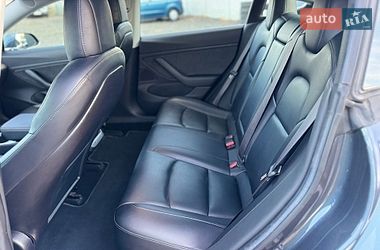 Седан Tesla Model 3 2018 в Луцке
