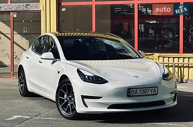Седан Tesla Model 3 2020 в Кропивницком фото 5 Седан Tesla Model 3 2020 в Кропивницком