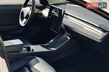 Седан Tesla Model 3 2020 в Кропивницком фото 32 Седан Tesla Model 3 2020 в Кропивницком
