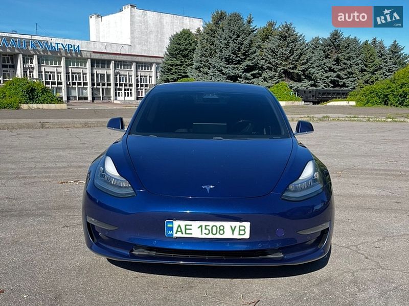 Tesla Model 3 2018