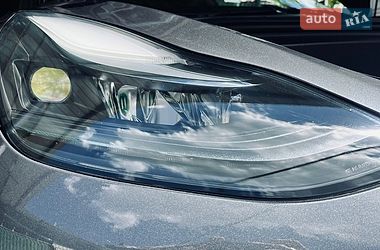 Седан Tesla Model 3 2018 в Новомосковську