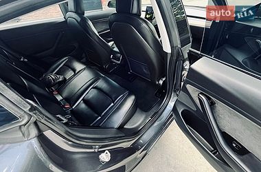Седан Tesla Model 3 2018 в Новомосковську